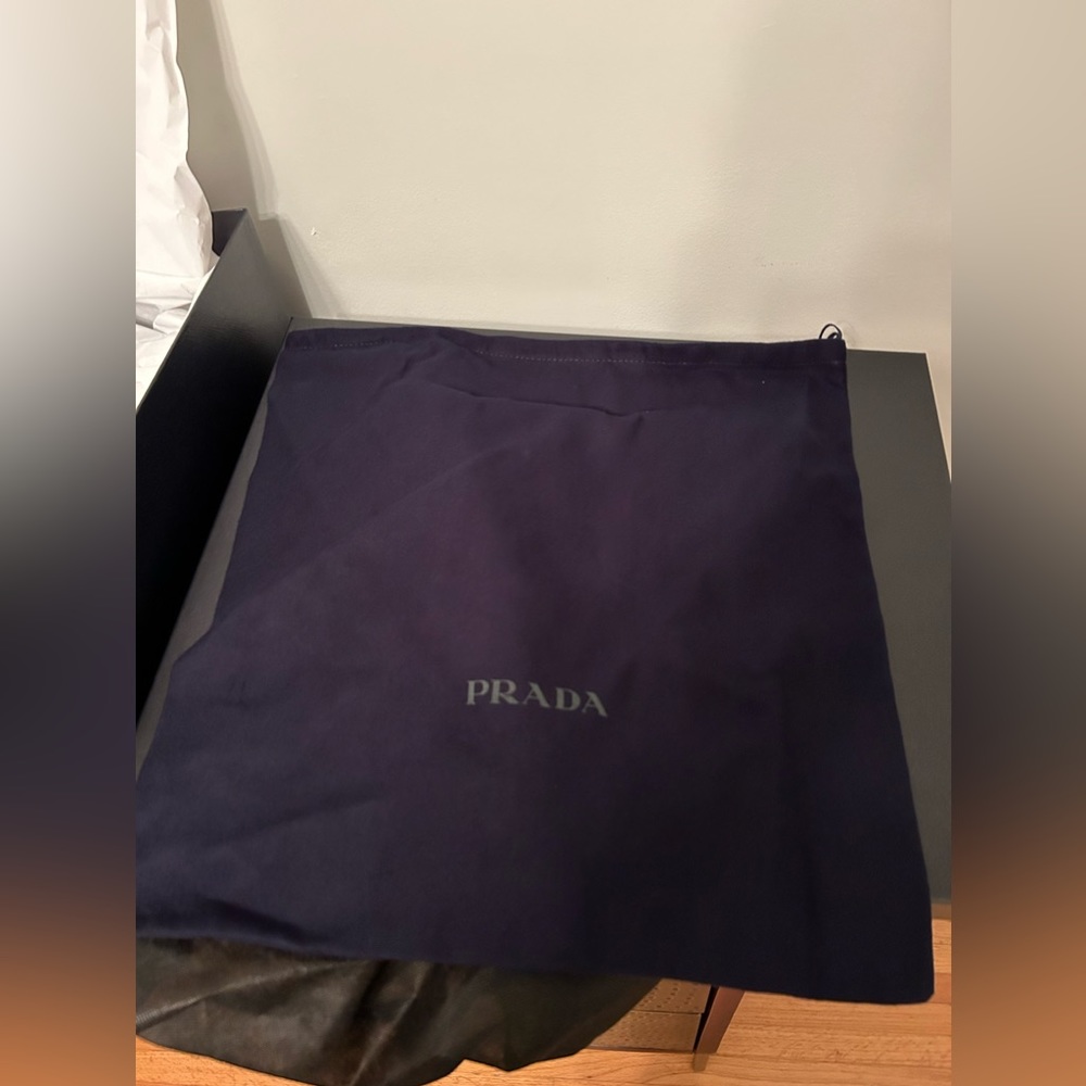 Prada boots - Picture 5 of 9
